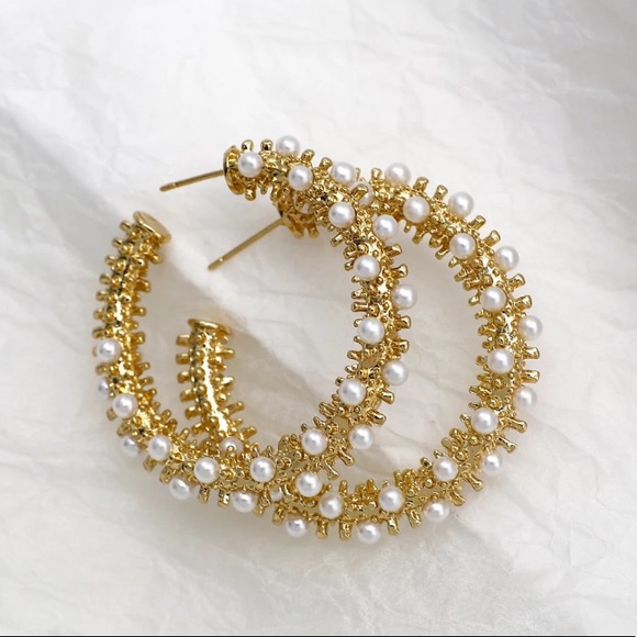 Pearl Hoop Gold Tone Earrings - Picture 2 of 4